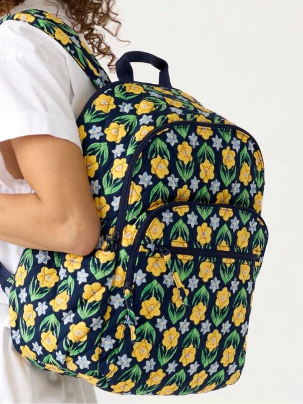 Vera Bradley Bancroft Backpack in Premium Cotton PATTERN Daffodils 🌼 in Navy